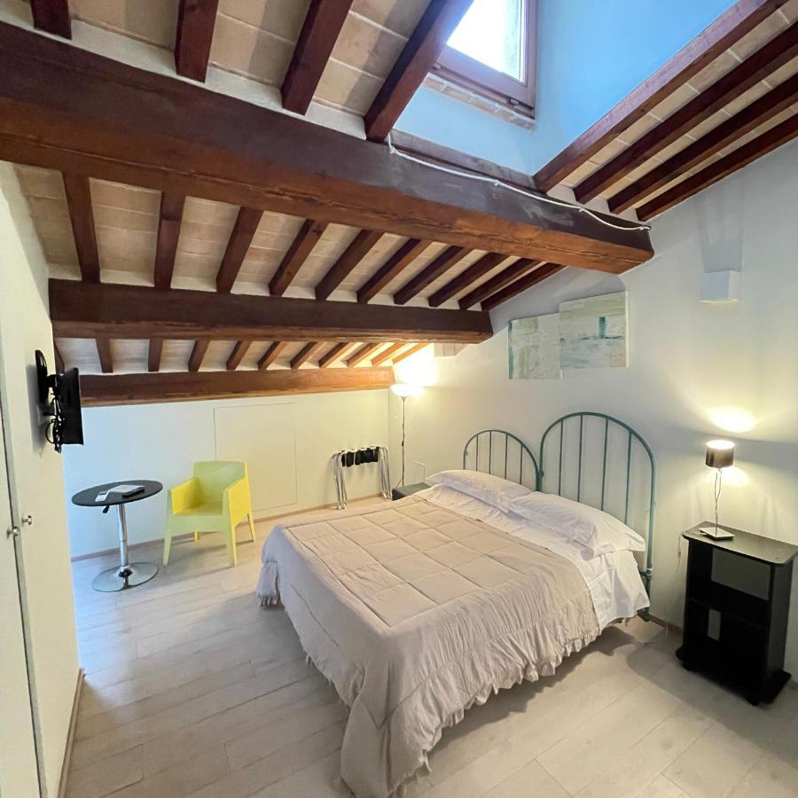 Guesthouse Via Di Gracciano - Adults Only Montepulciano Ngoại thất bức ảnh