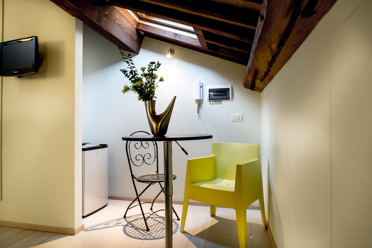 Guesthouse Via Di Gracciano - Adults Only Montepulciano Ngoại thất bức ảnh